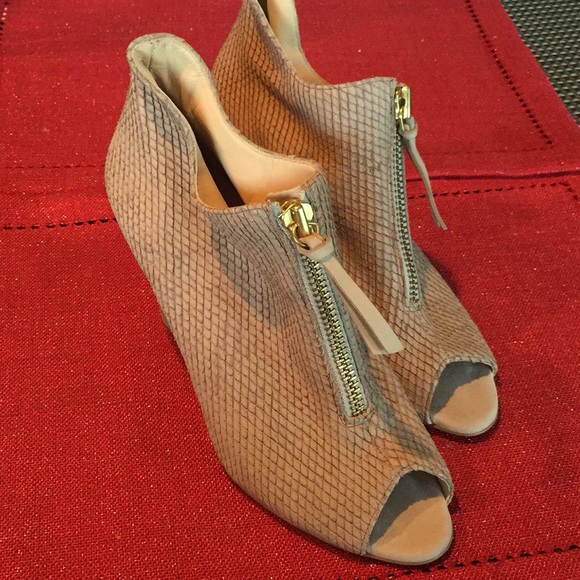 Paul Green Suede Snake Skin Pattern Booties Never Used